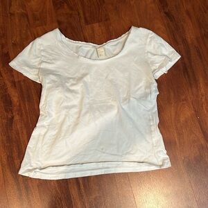 size large H&M basic white tee